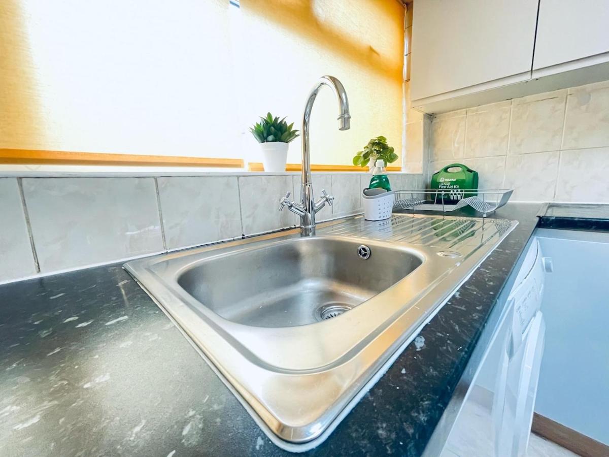 Apartment Plaistow Near Custom House Excel Free Parking