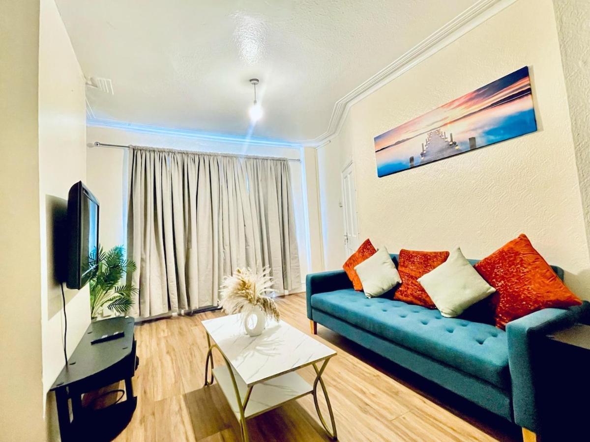 Plaistow Near Custom House Excel Free Parking * Londra